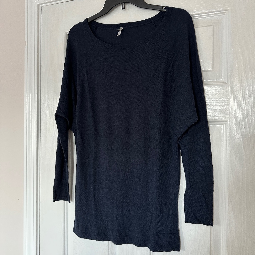 Like New Gap Sweater Pullover Navy Blue Size XS Gap Pure